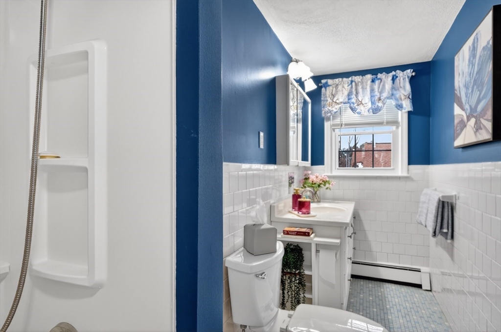 1 Vaillencourt Drive