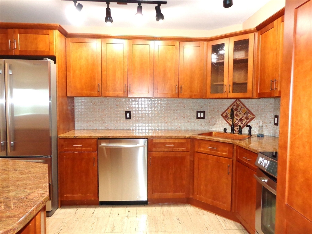 151 Coolidge Avenue # 613