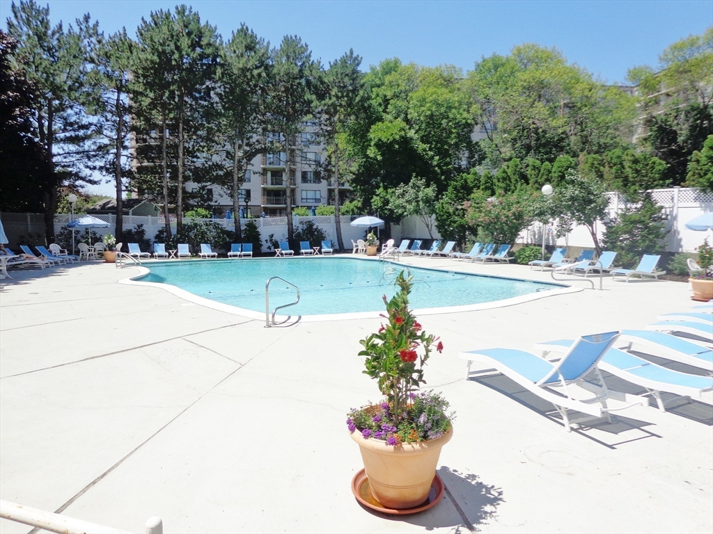 151 Coolidge Avenue # 613