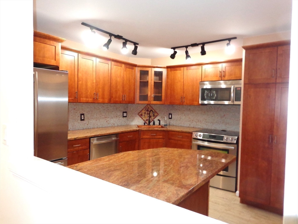 151 Coolidge Avenue # 613