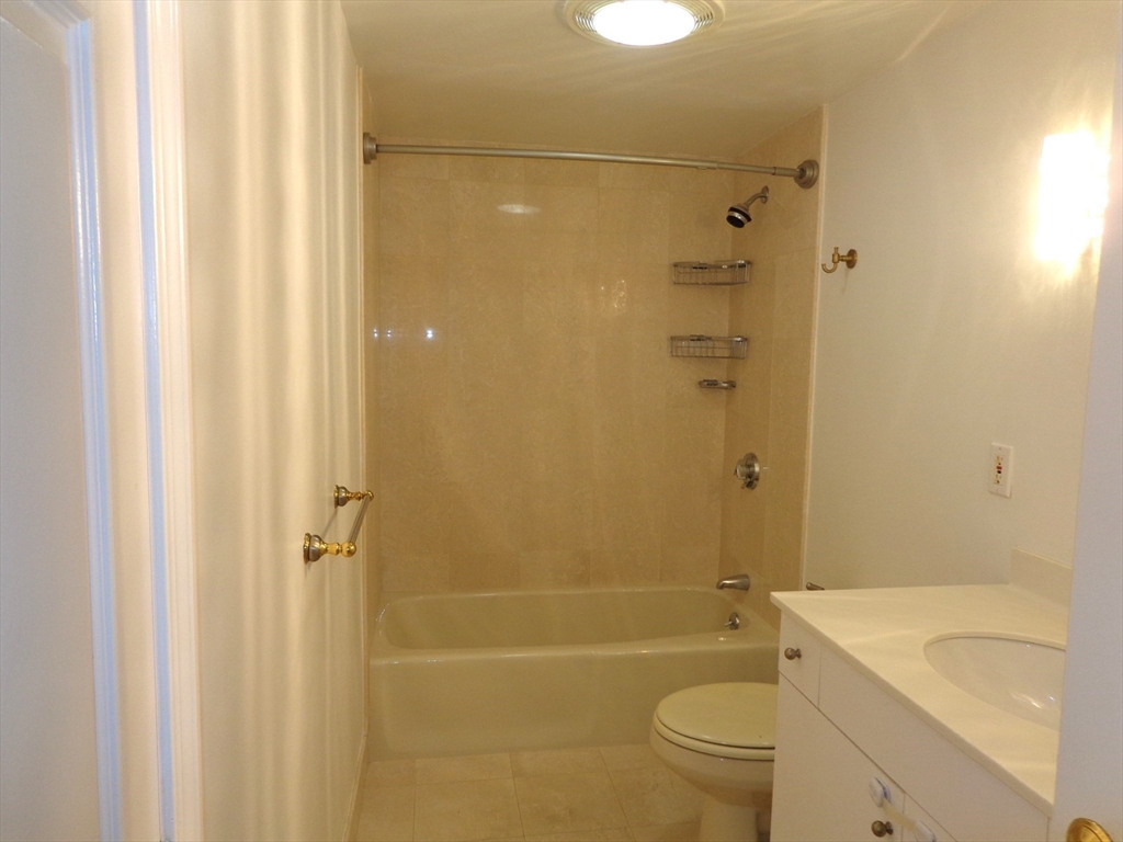 151 Coolidge Avenue # 613