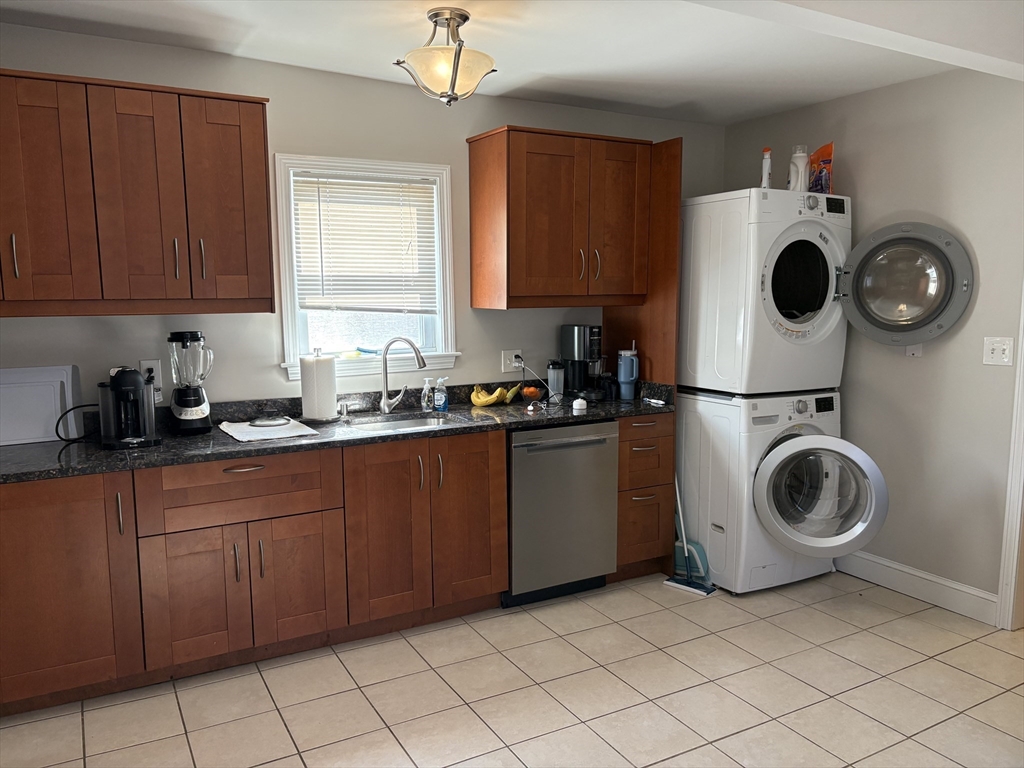 73 Nichols Avenue # 2