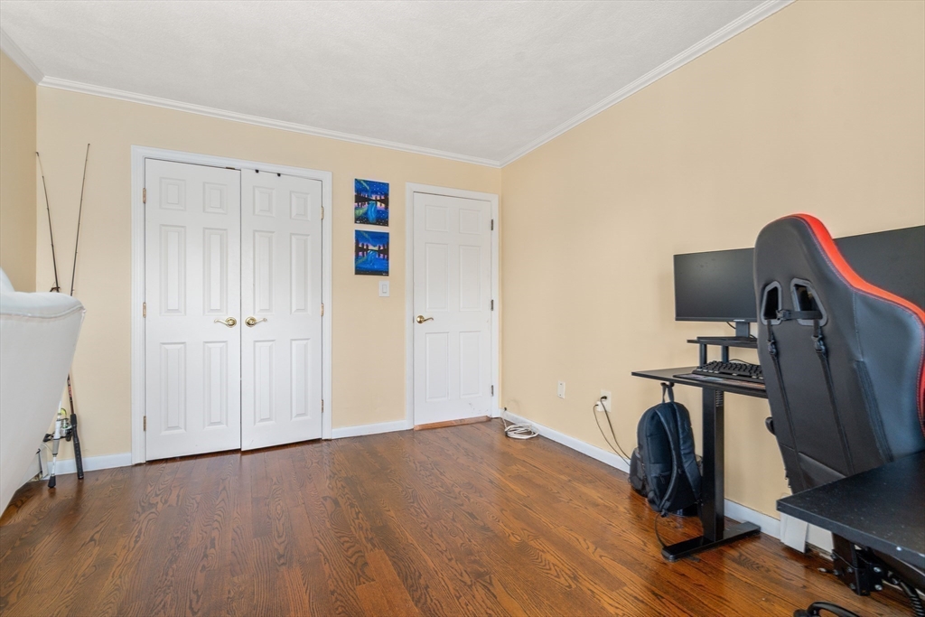 295 Main Street # 16
