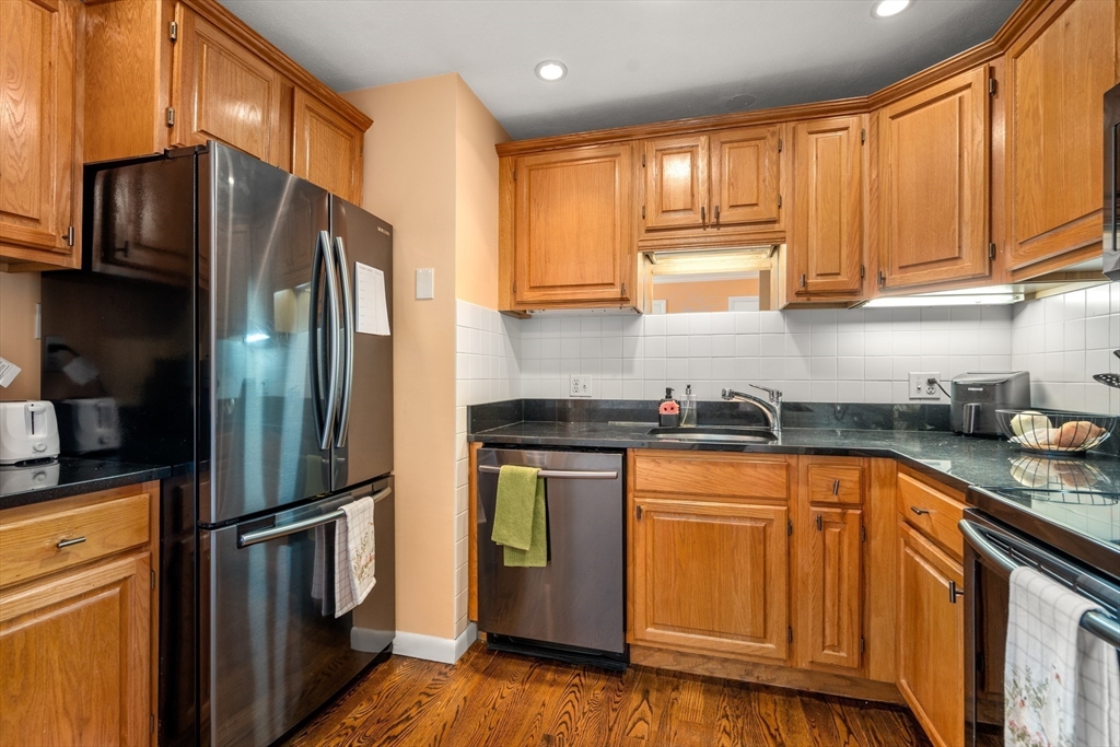 295 Main Street # 16