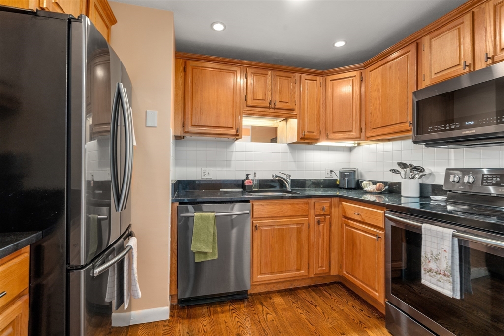295 Main Street # 16