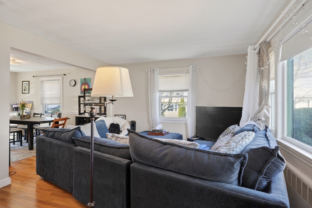 33-35 Rose Avenue