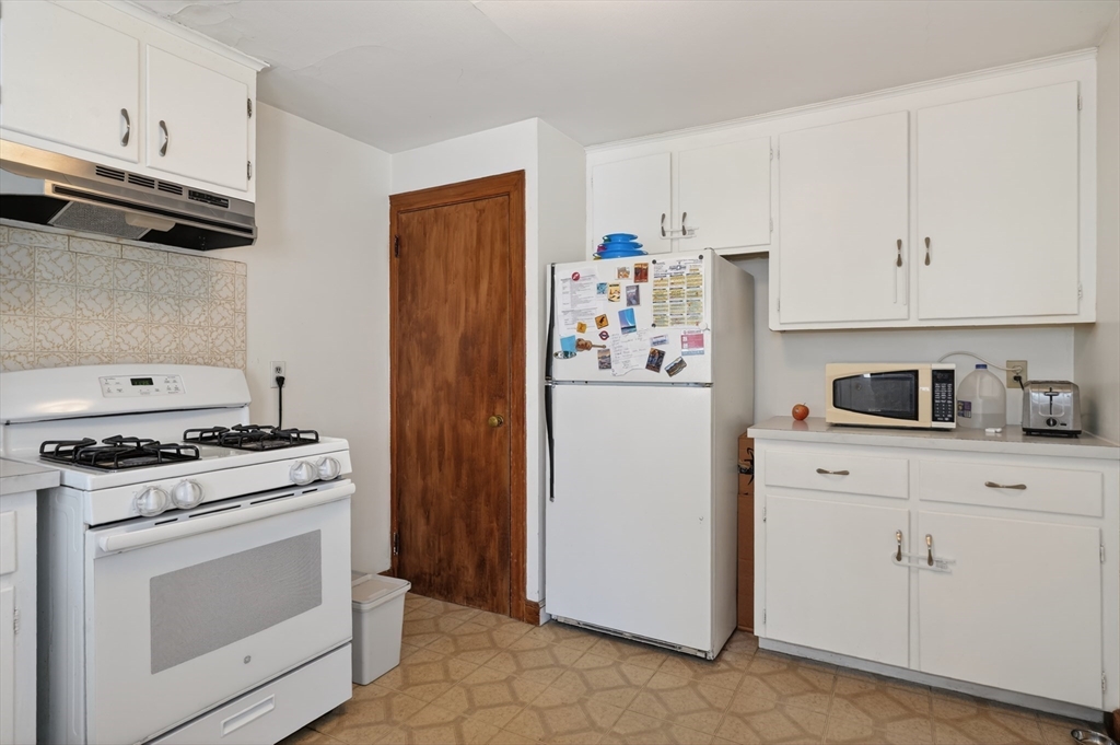33-35 Rose Avenue