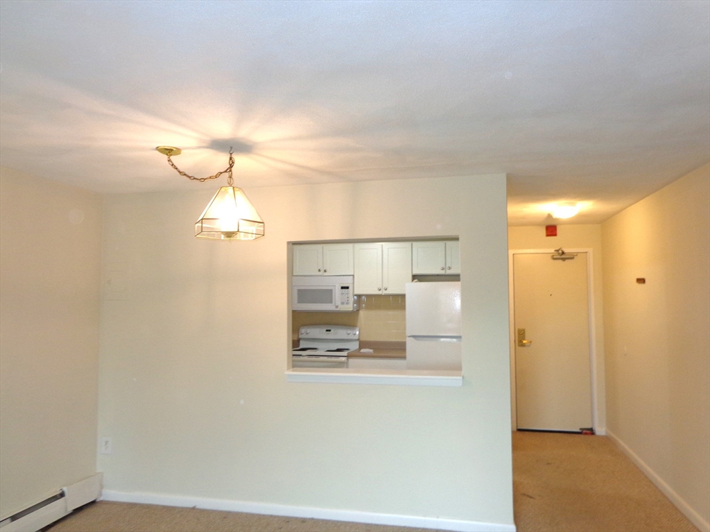 32 Whites Ave # D76