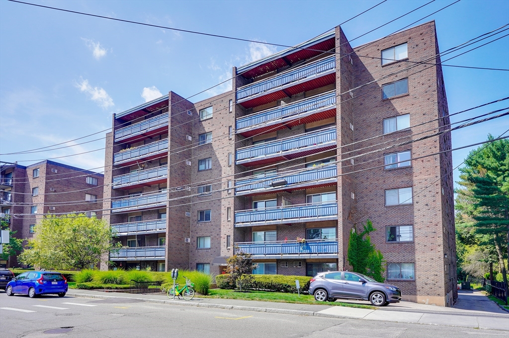32 Whites Ave # D76