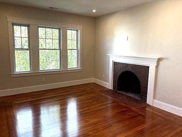 33 Hall Ave # 33