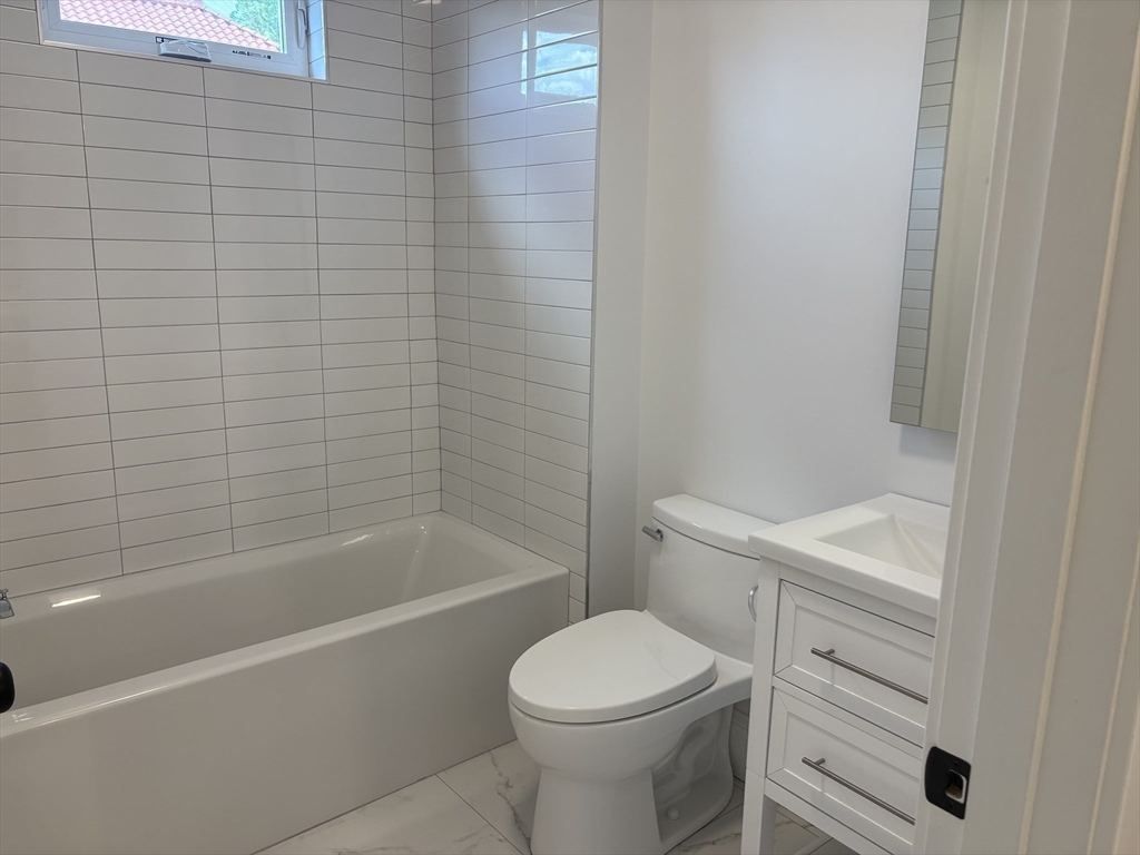 35 Hall Ave # 35