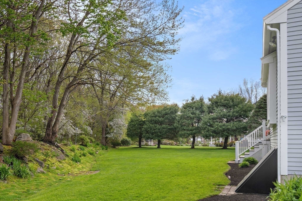 11 Rose Farm Ln