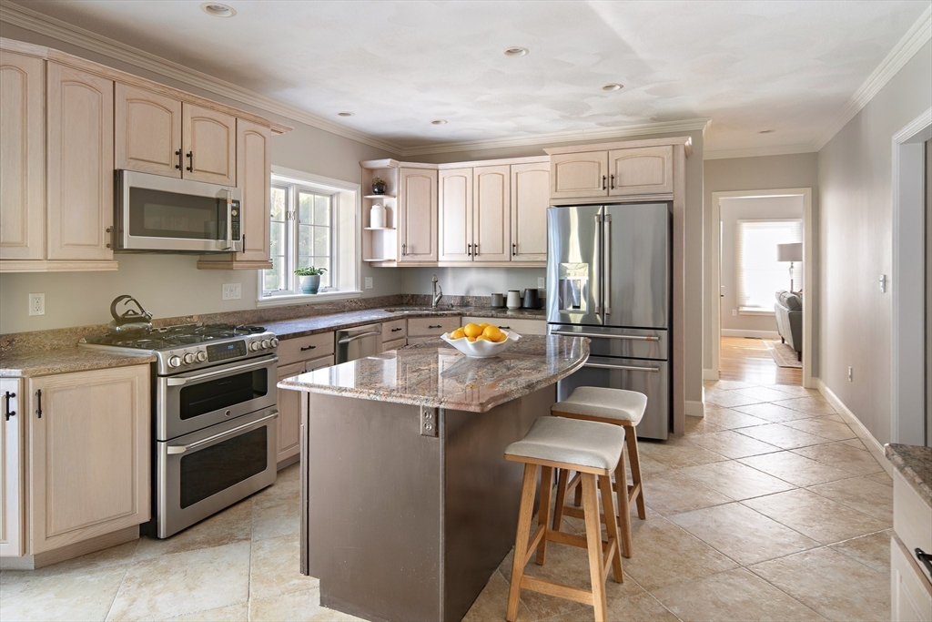 11 Rose Farm Ln