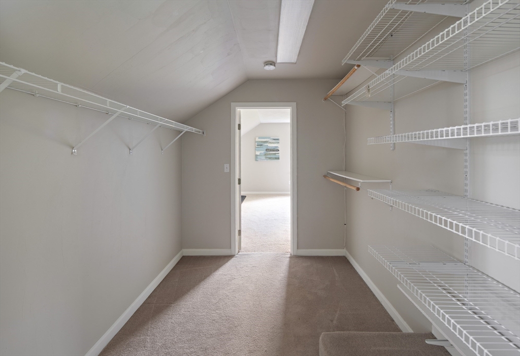 11 Rose Farm Ln
