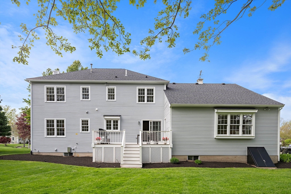 11 Rose Farm Ln