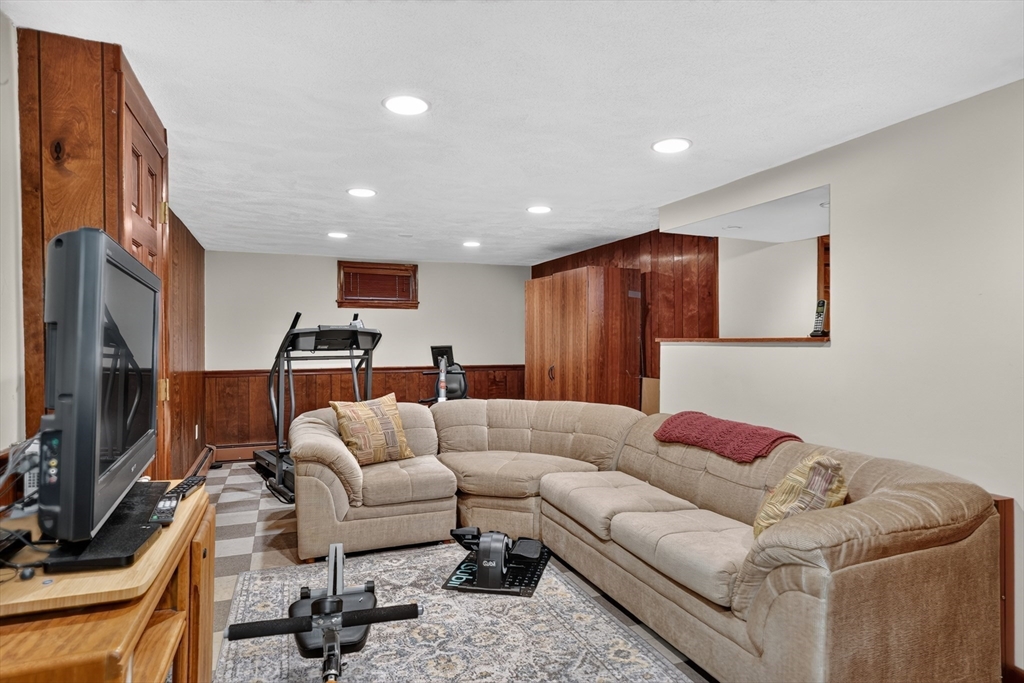 166 Waverly Avenue