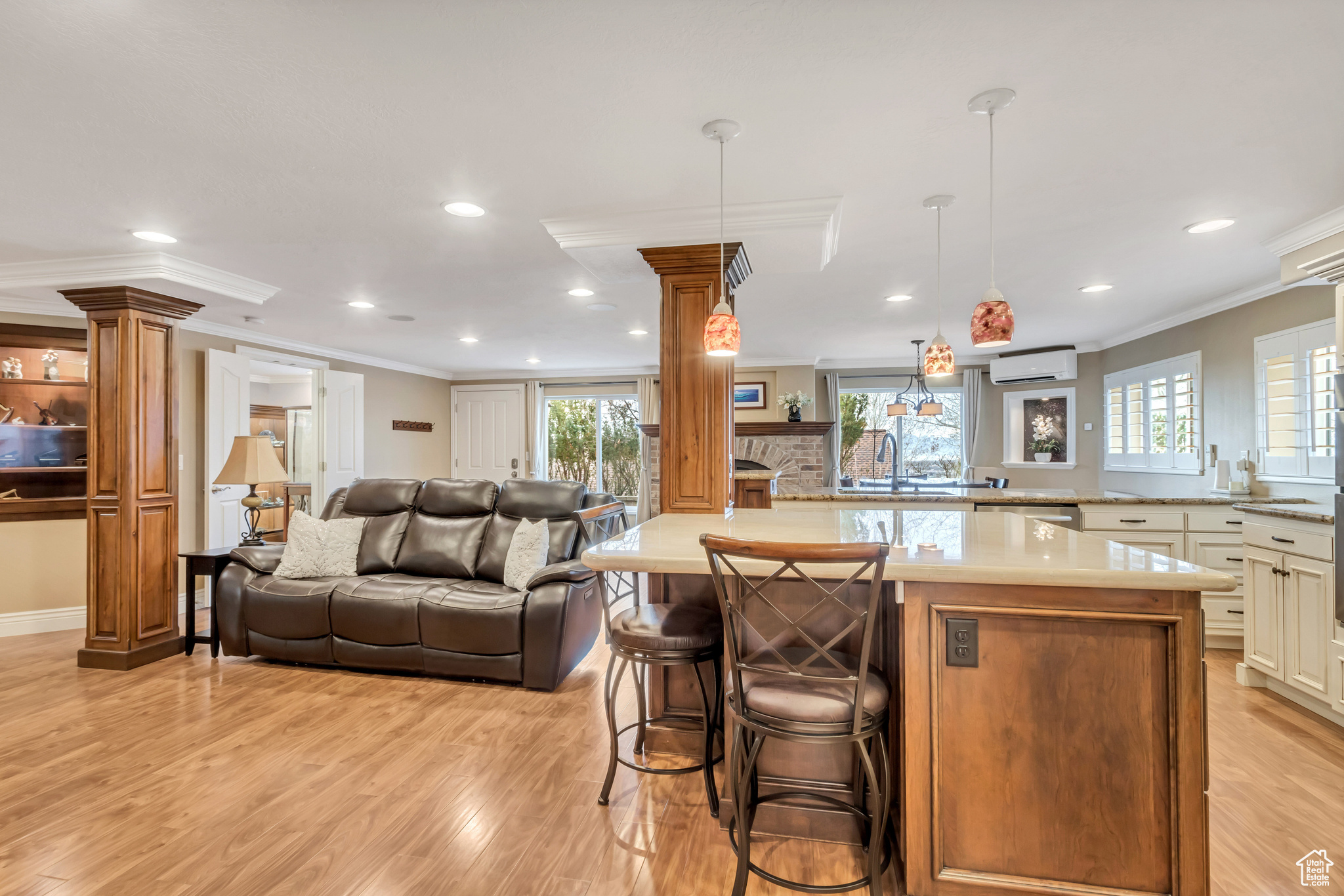 1013 N TERRACE DR