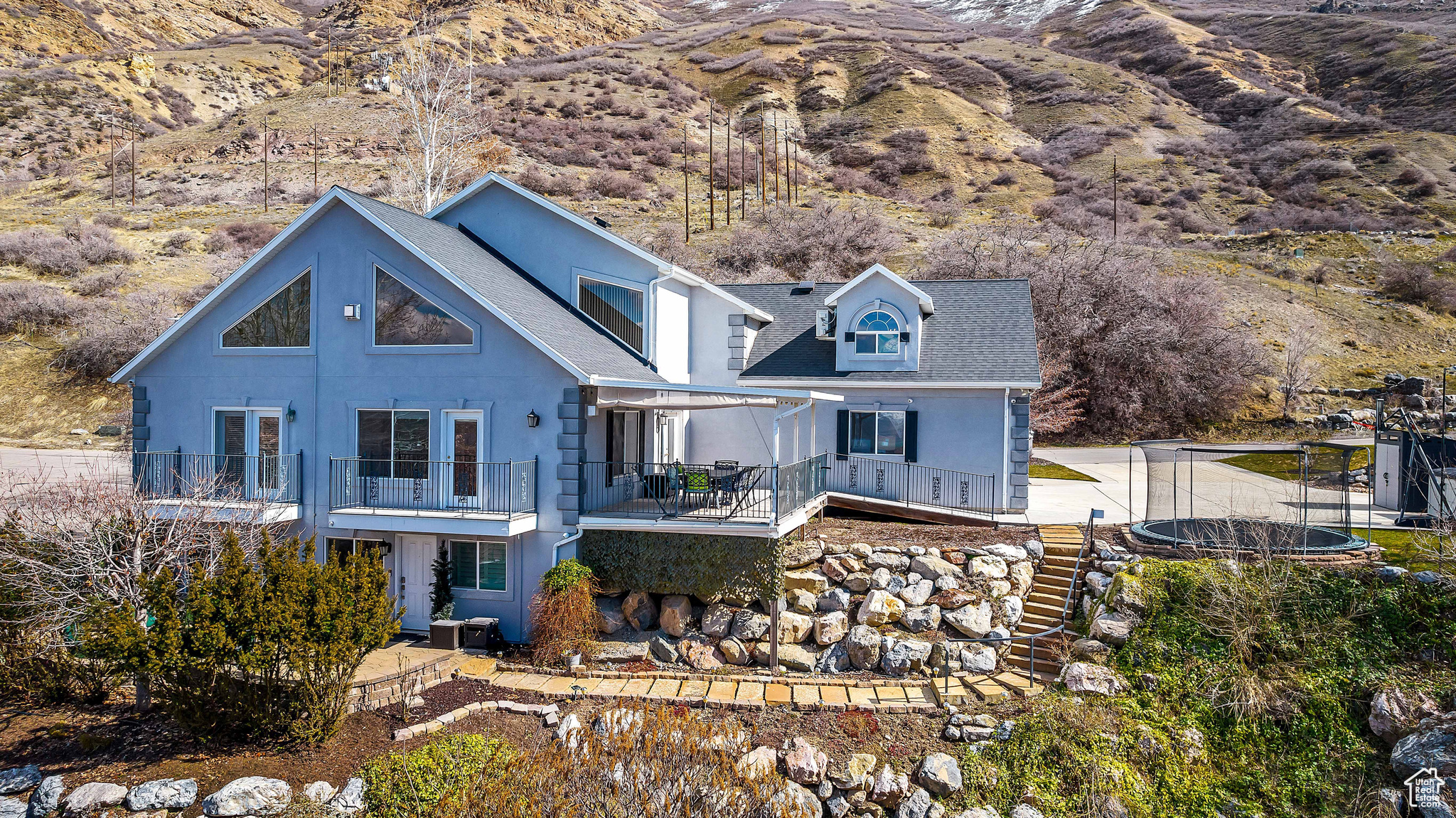 1013 N TERRACE DR