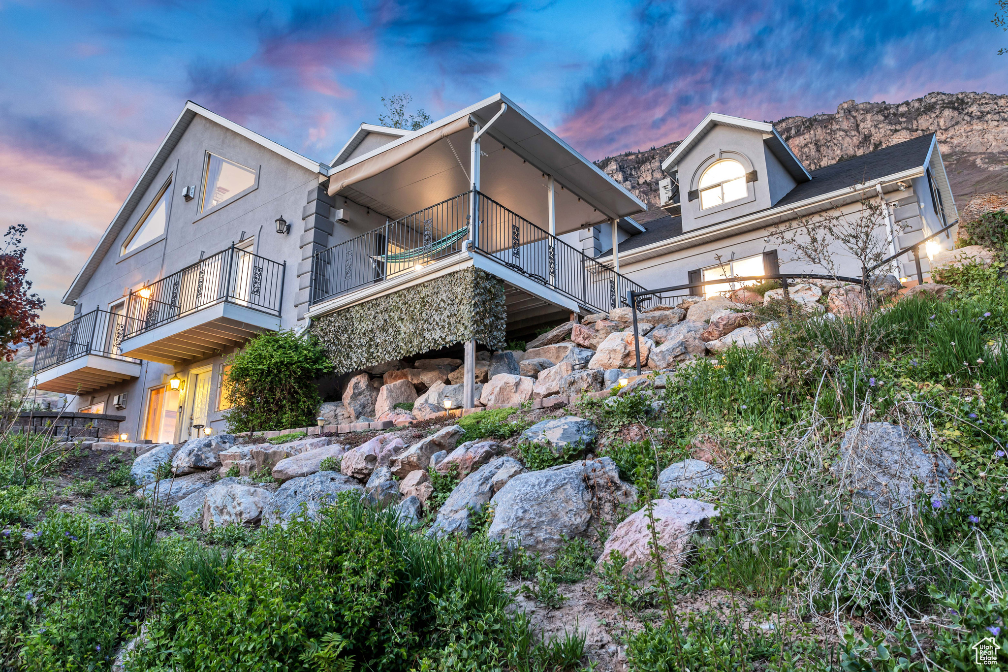 1013 N TERRACE DR
