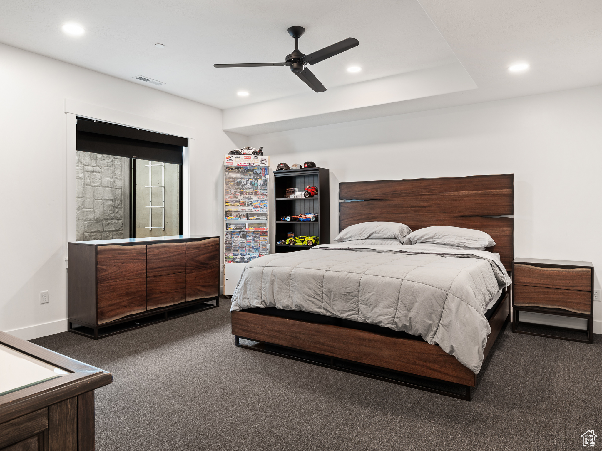 607 W SUMMER BREEZE