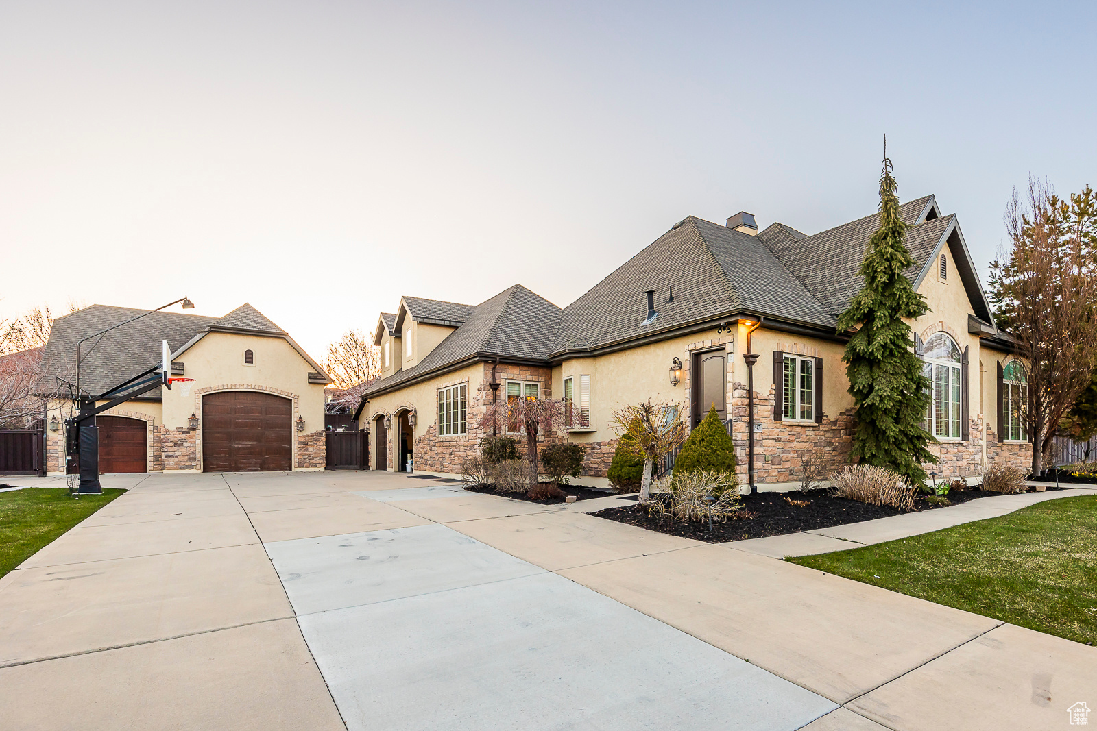 11947 N WESTFIELD COVE DR