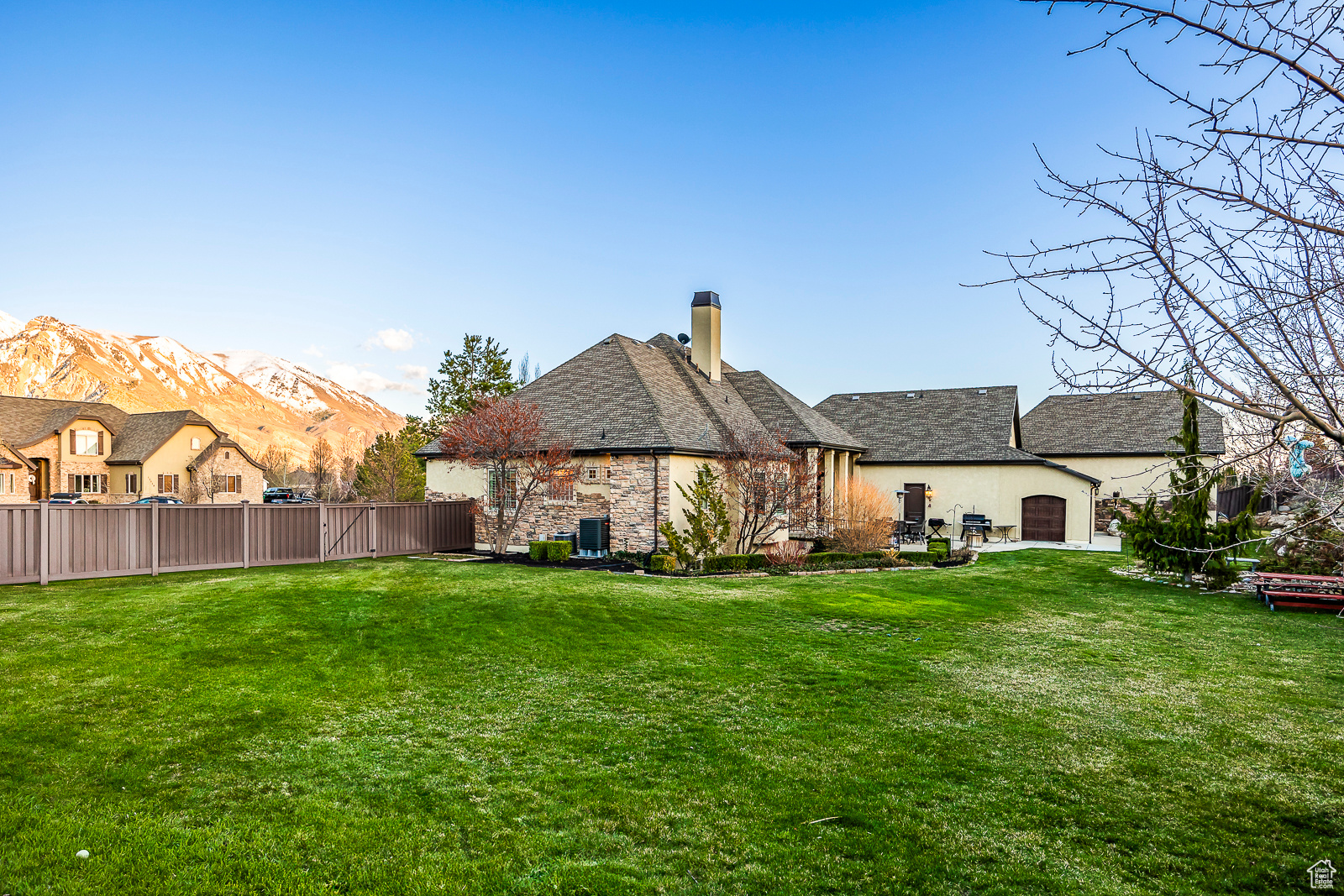 11947 N WESTFIELD COVE DR