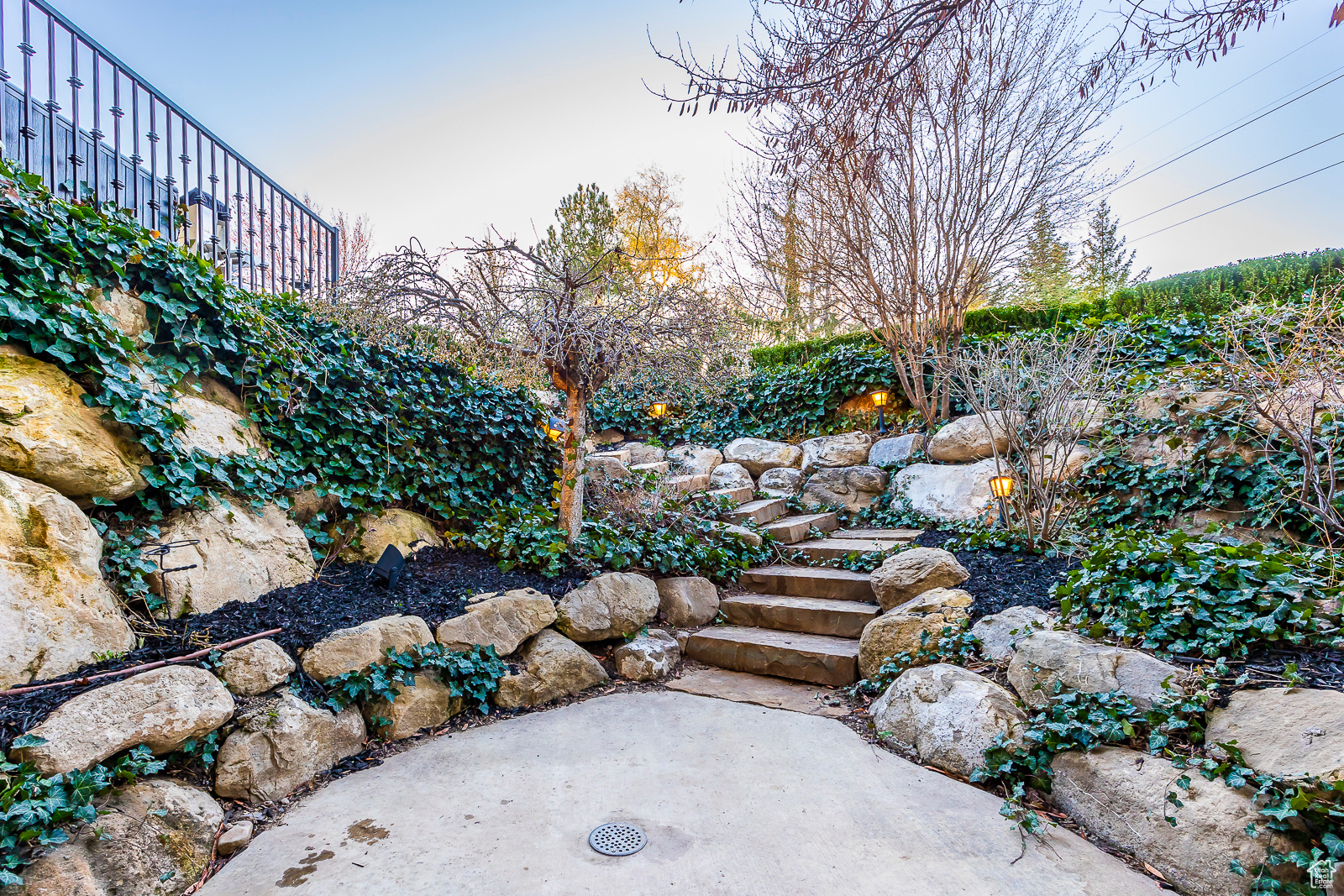 11947 N WESTFIELD COVE DR