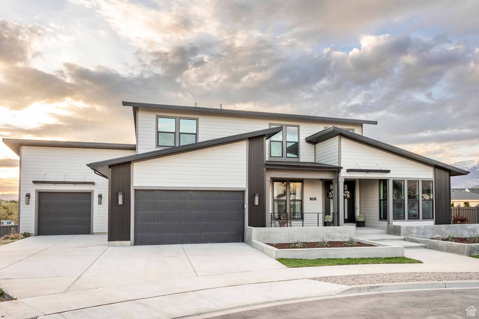 5112 W SEQUOIA CIR