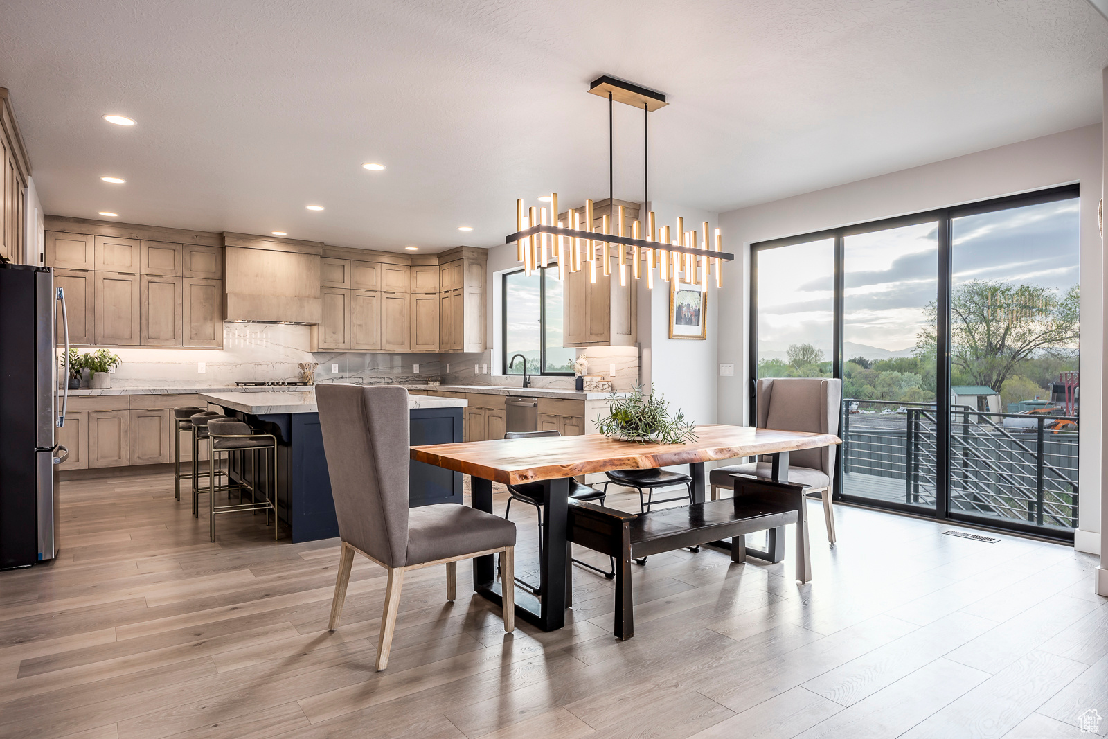 5112 W SEQUOIA CIR