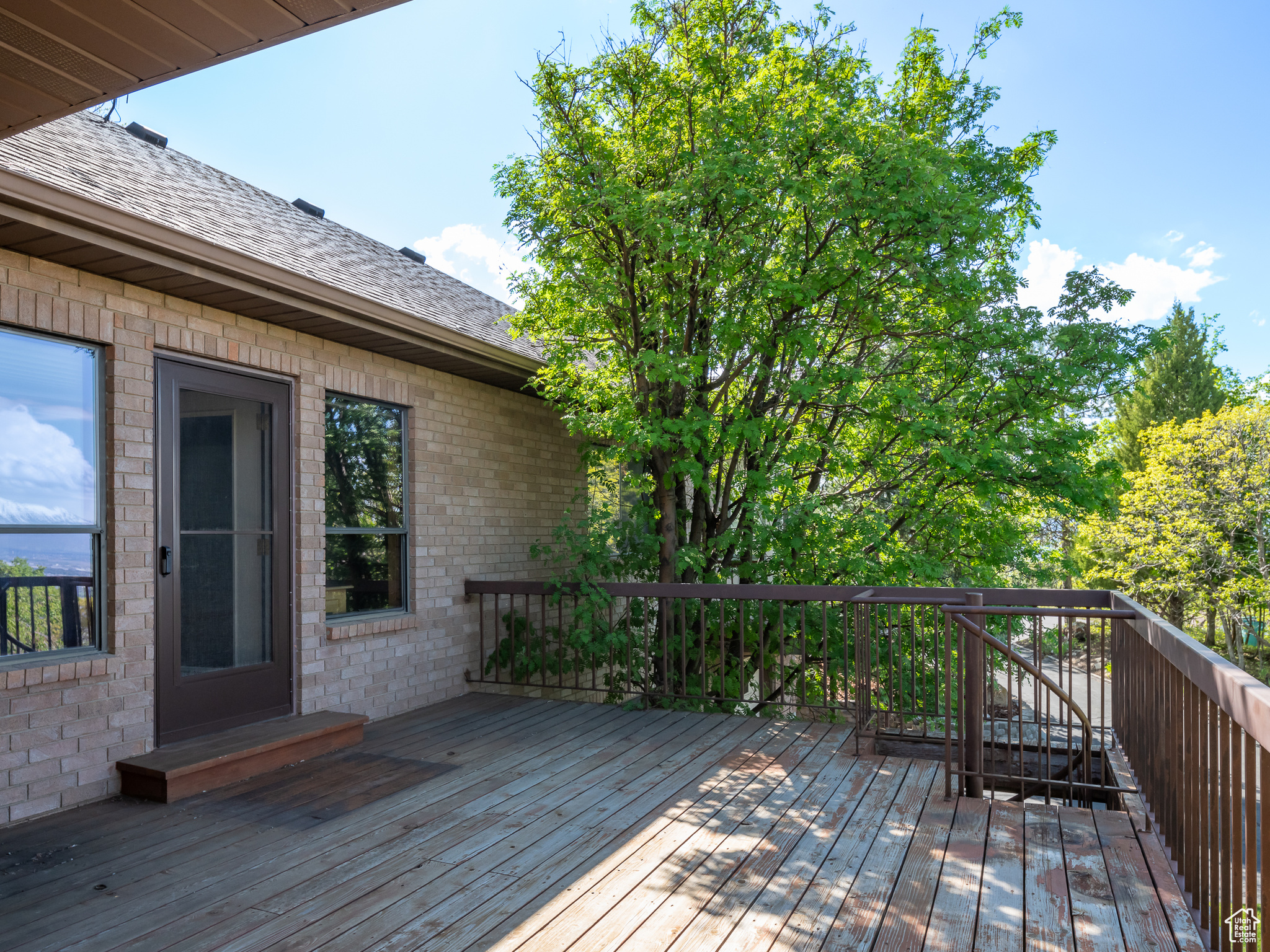 530 S OAK