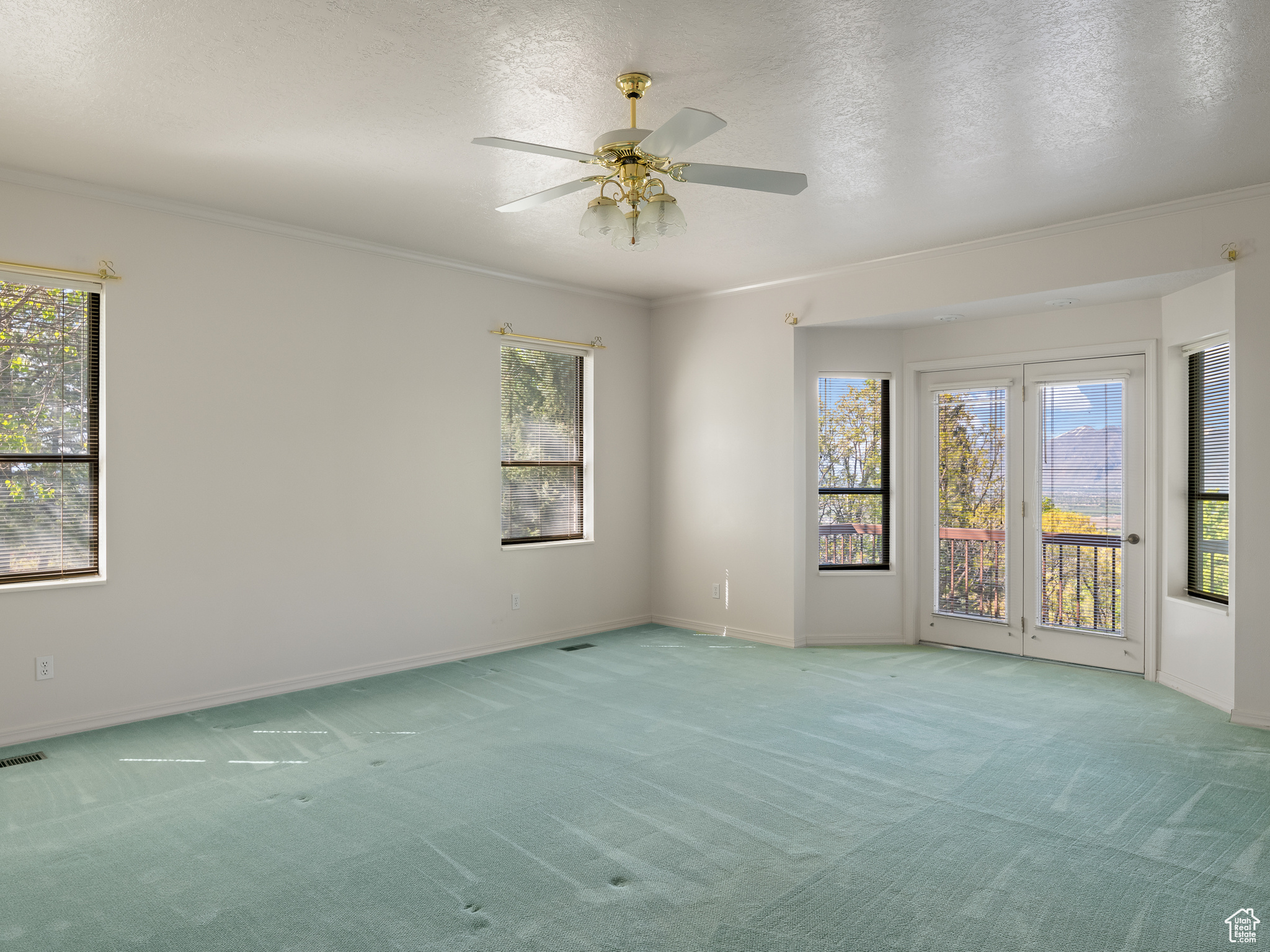 530 S OAK