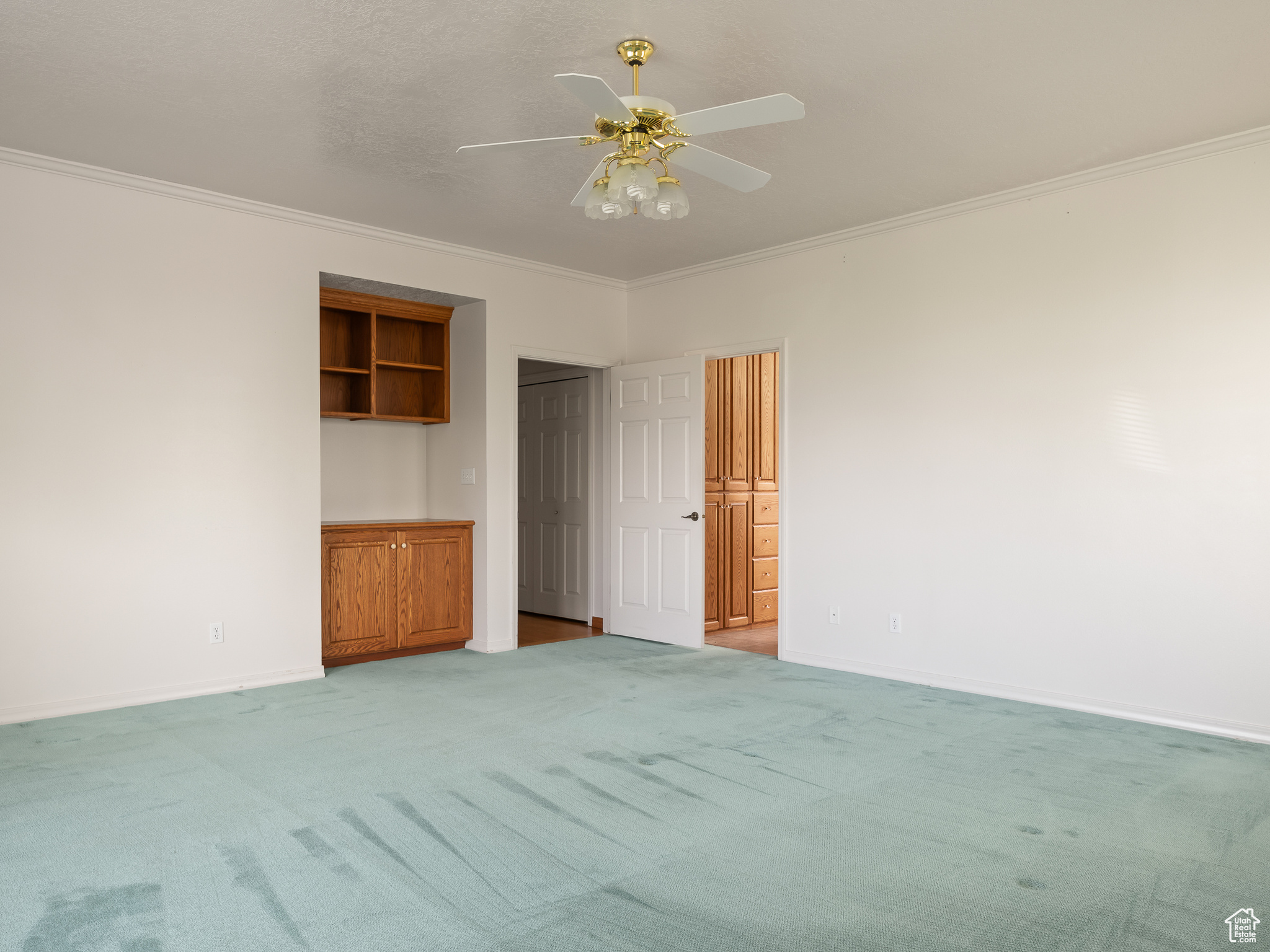 530 S OAK