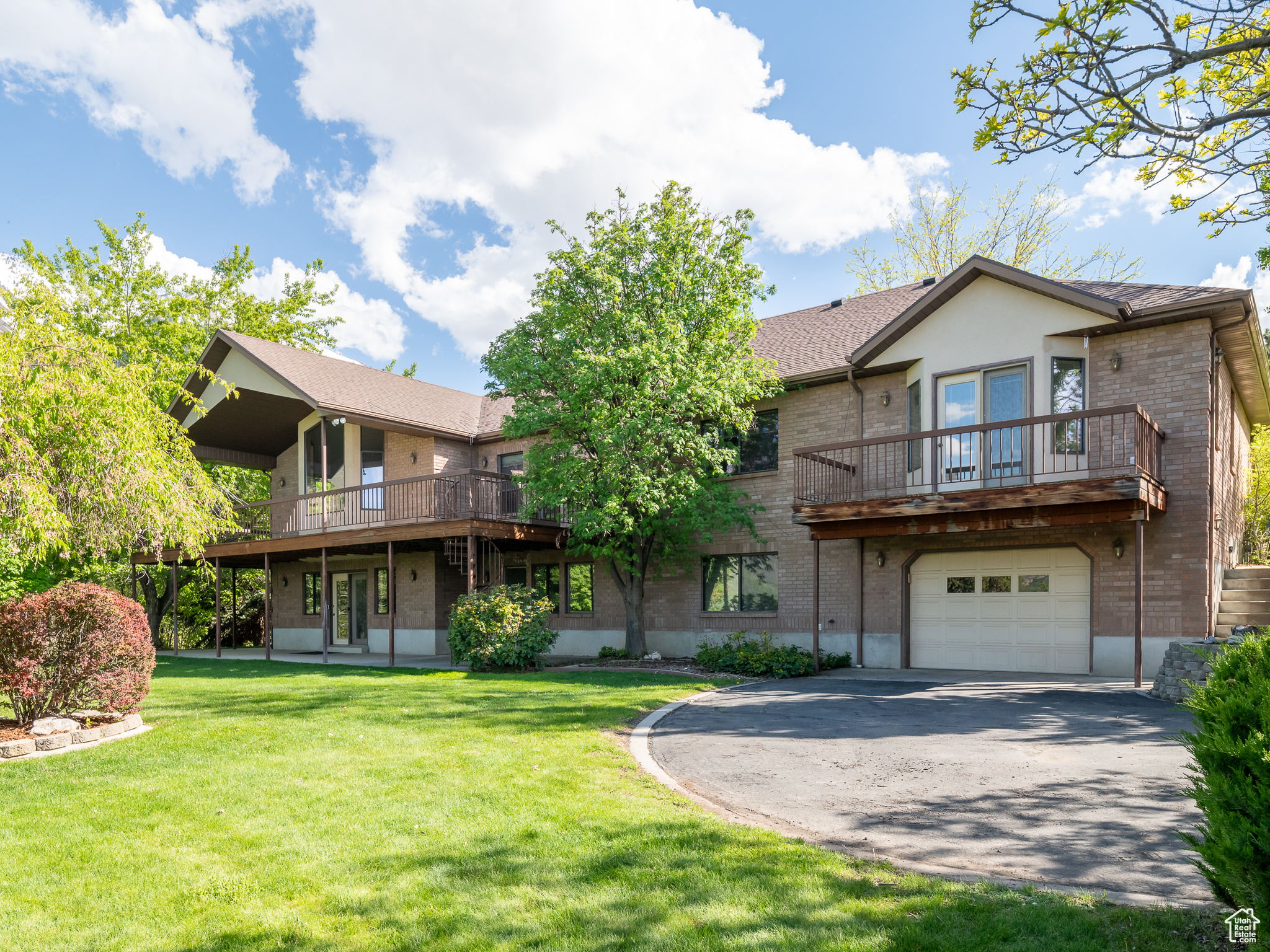 530 S OAK