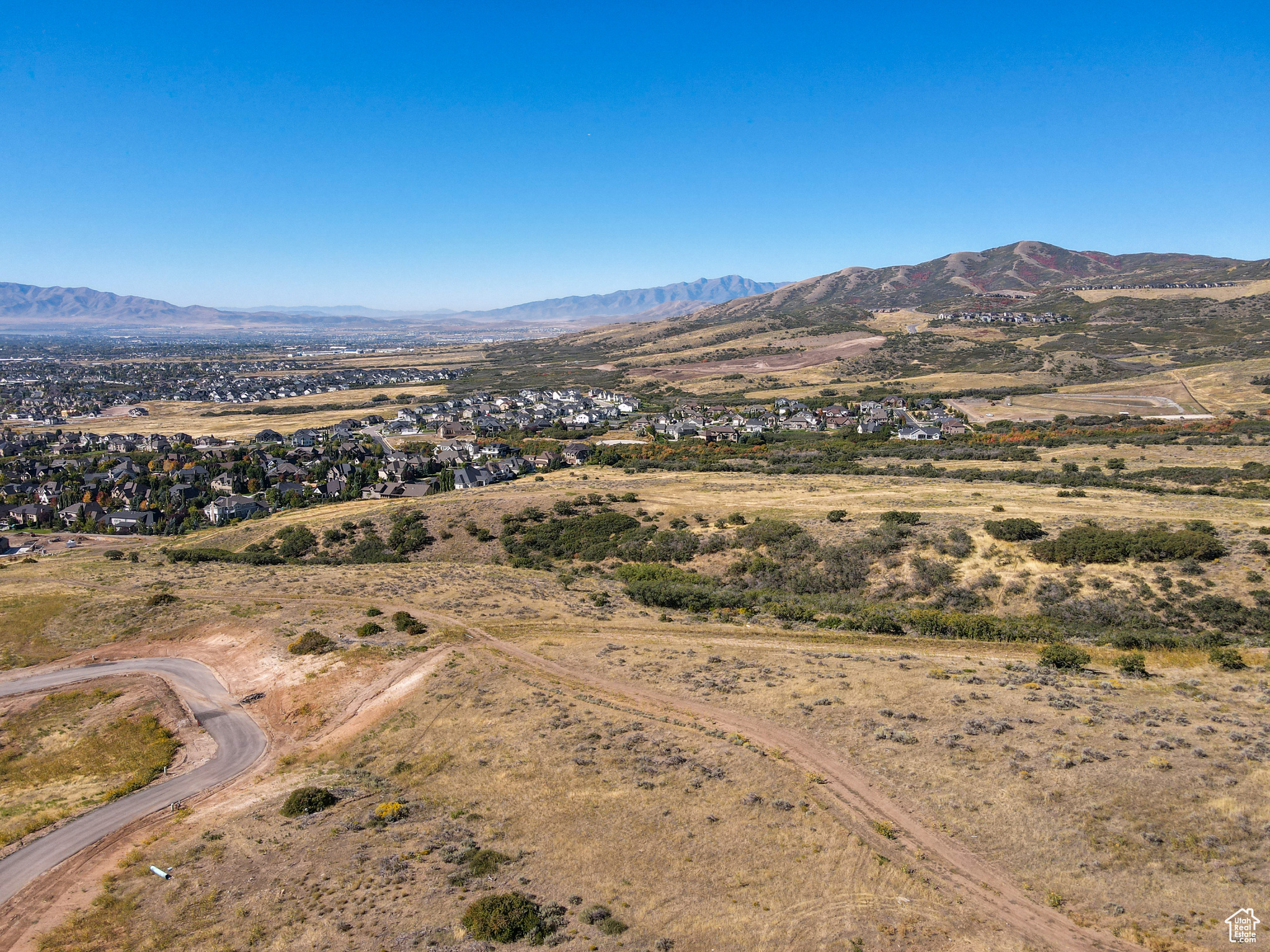 916 W LAKEVIEW DR Unit: 3