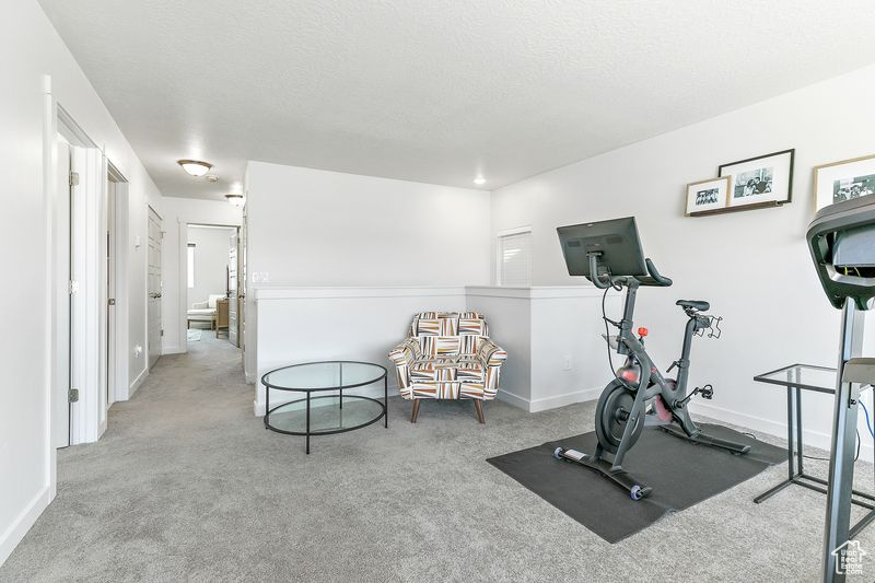 3811 W DREXLER DR