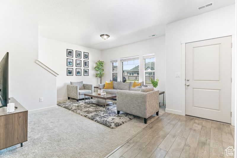 3811 W DREXLER DR
