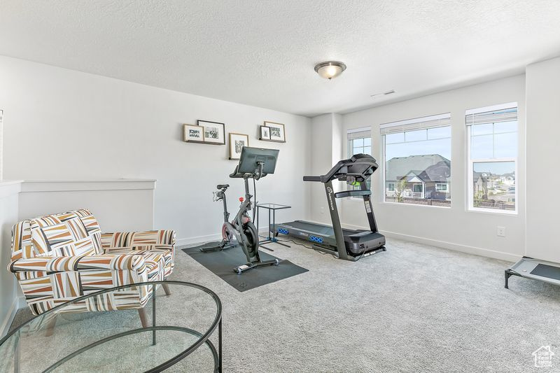 3811 W DREXLER DR