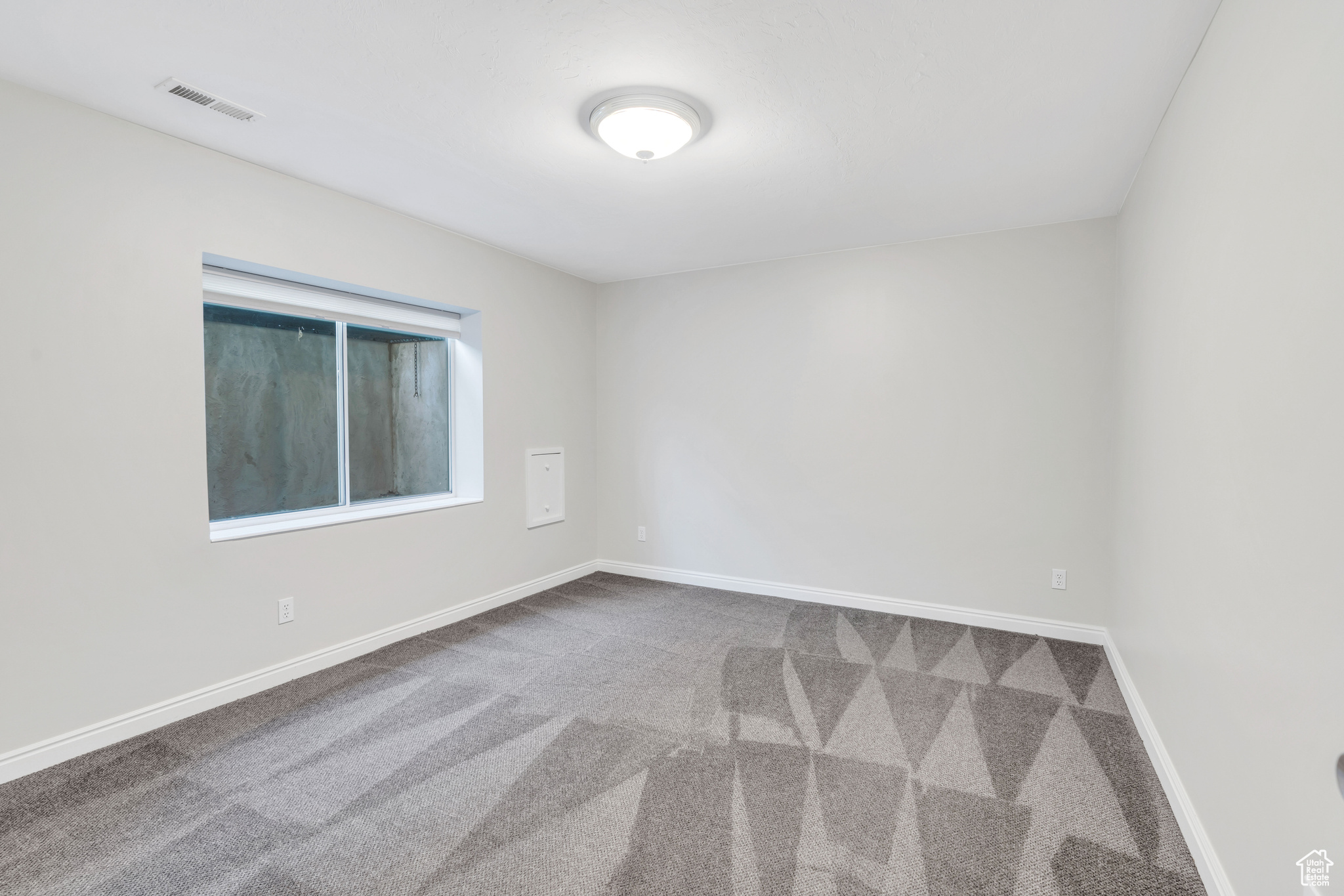 4251 ALPINE COVE DR