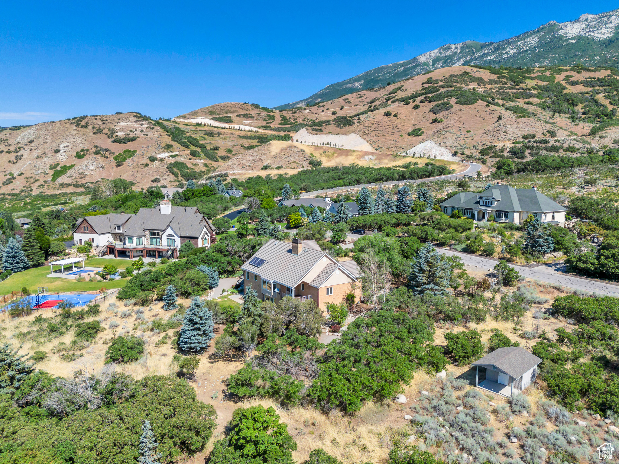 4251 ALPINE COVE DR