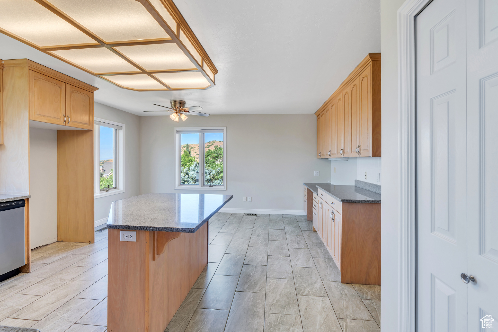 4251 ALPINE COVE DR