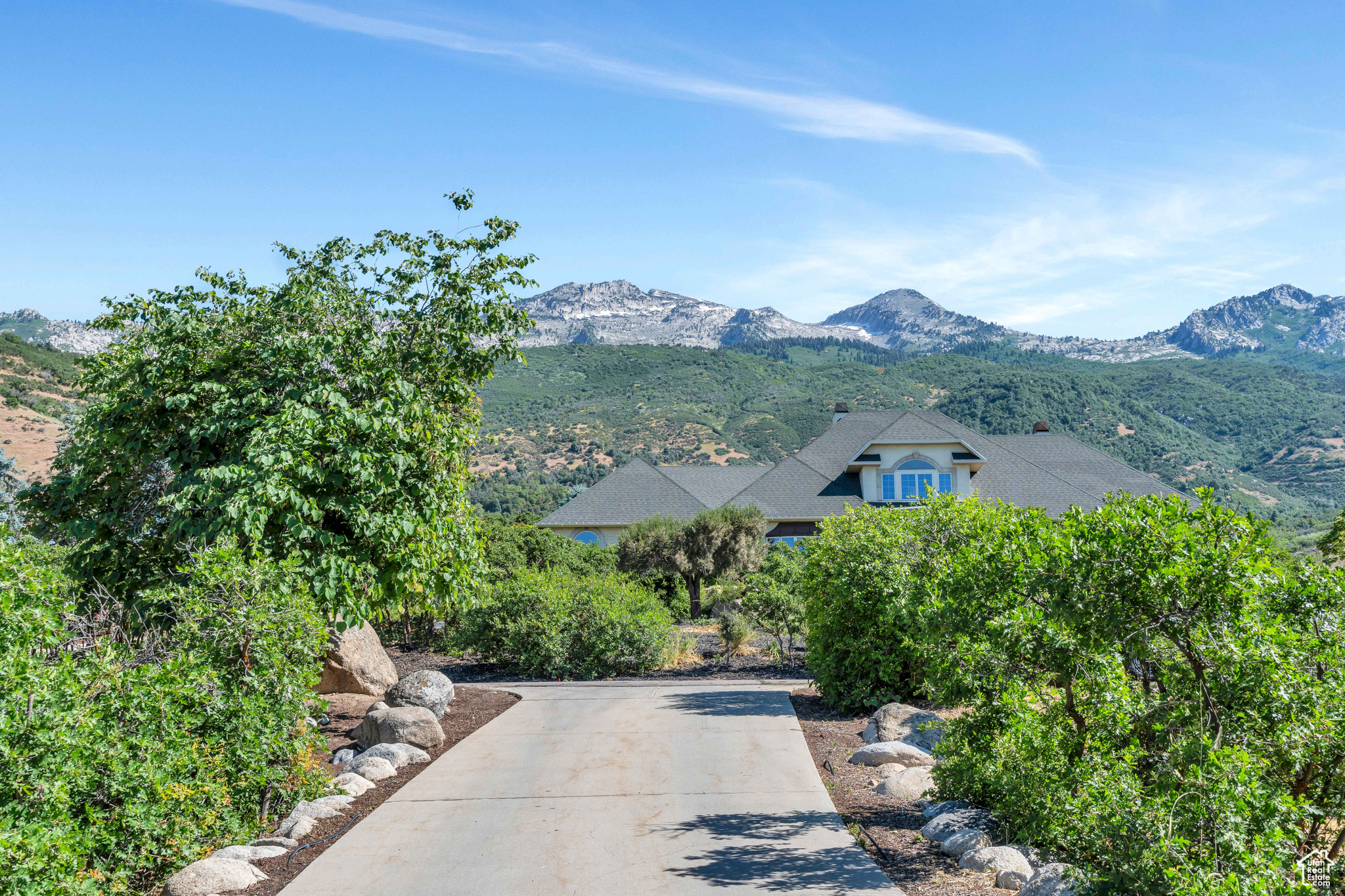 4251 ALPINE COVE DR