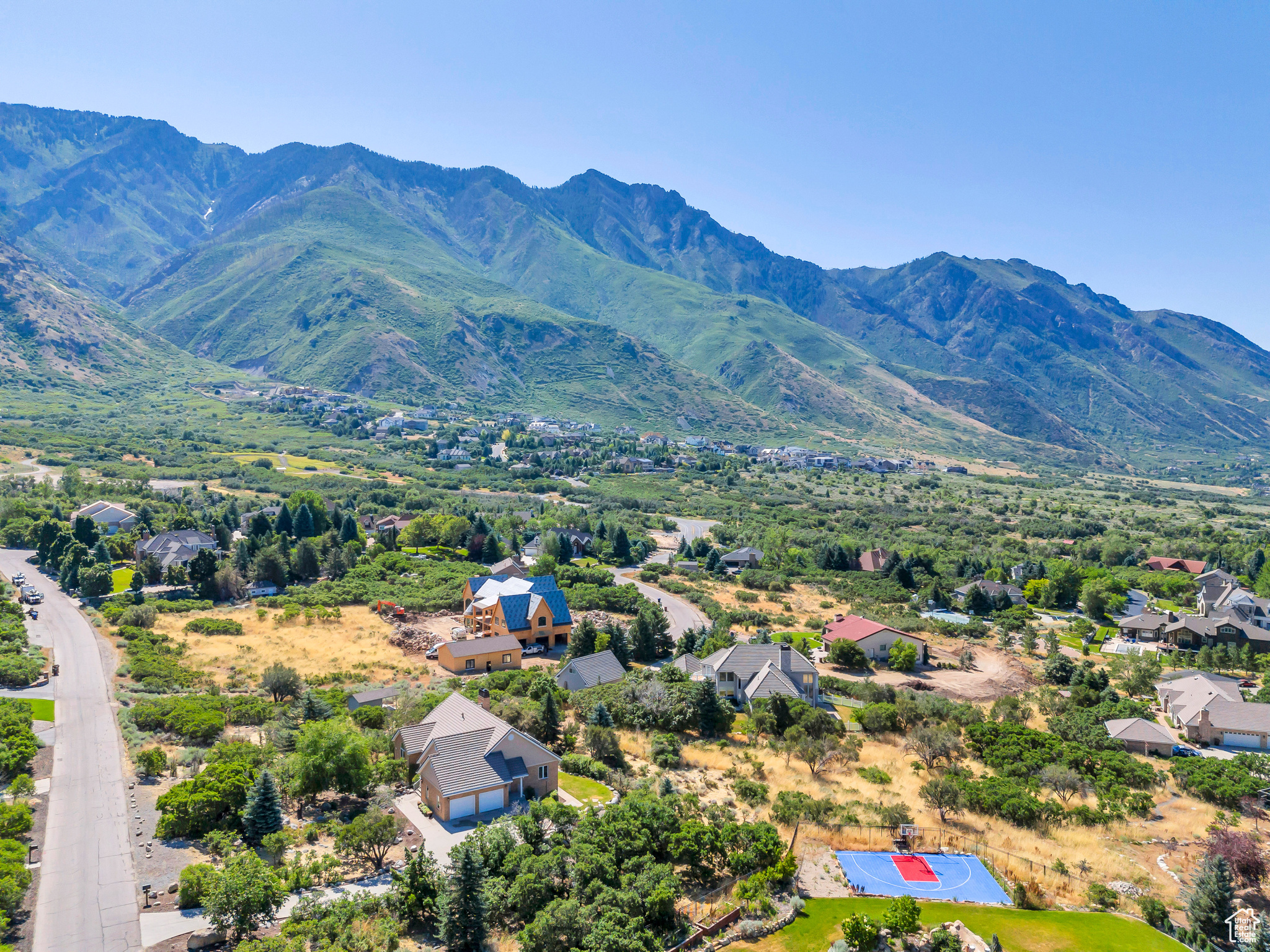 4251 ALPINE COVE DR