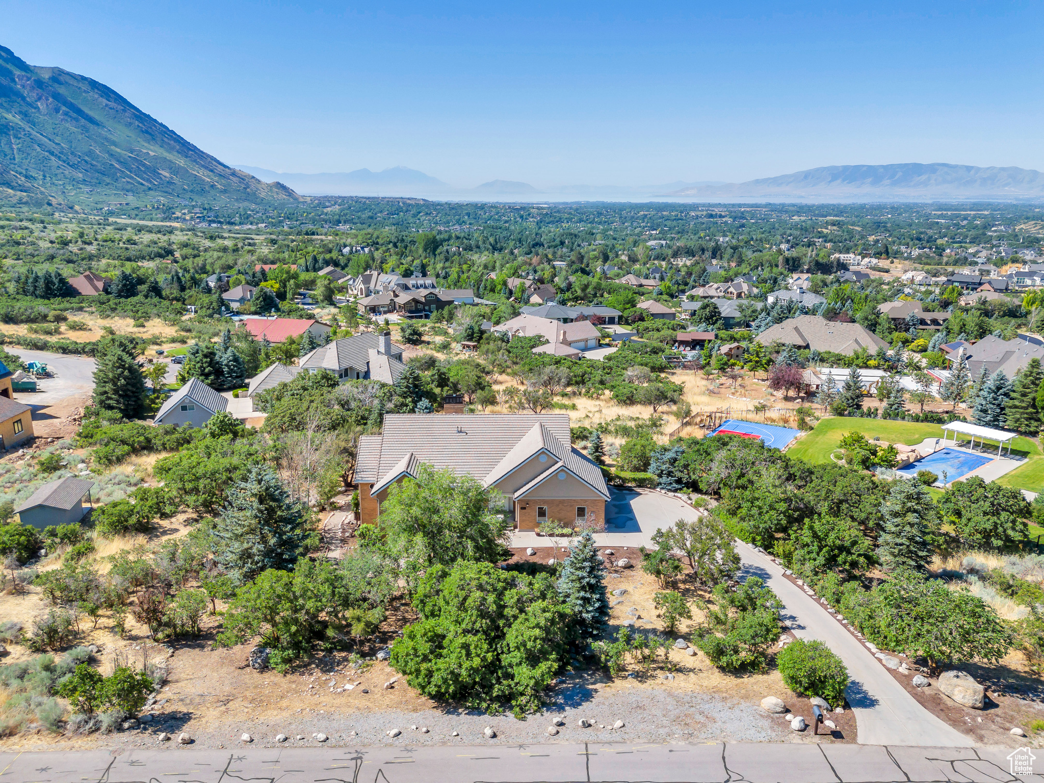 4251 ALPINE COVE DR