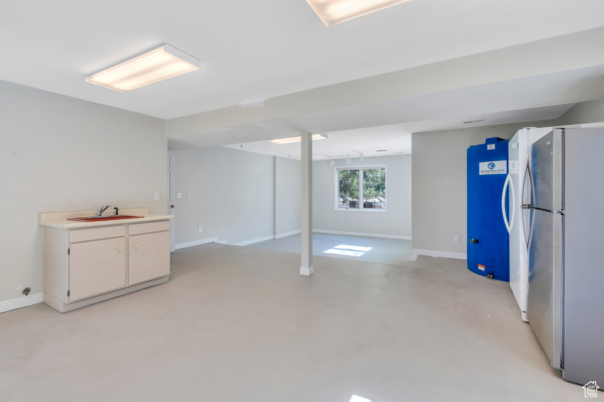 4251 ALPINE COVE DR