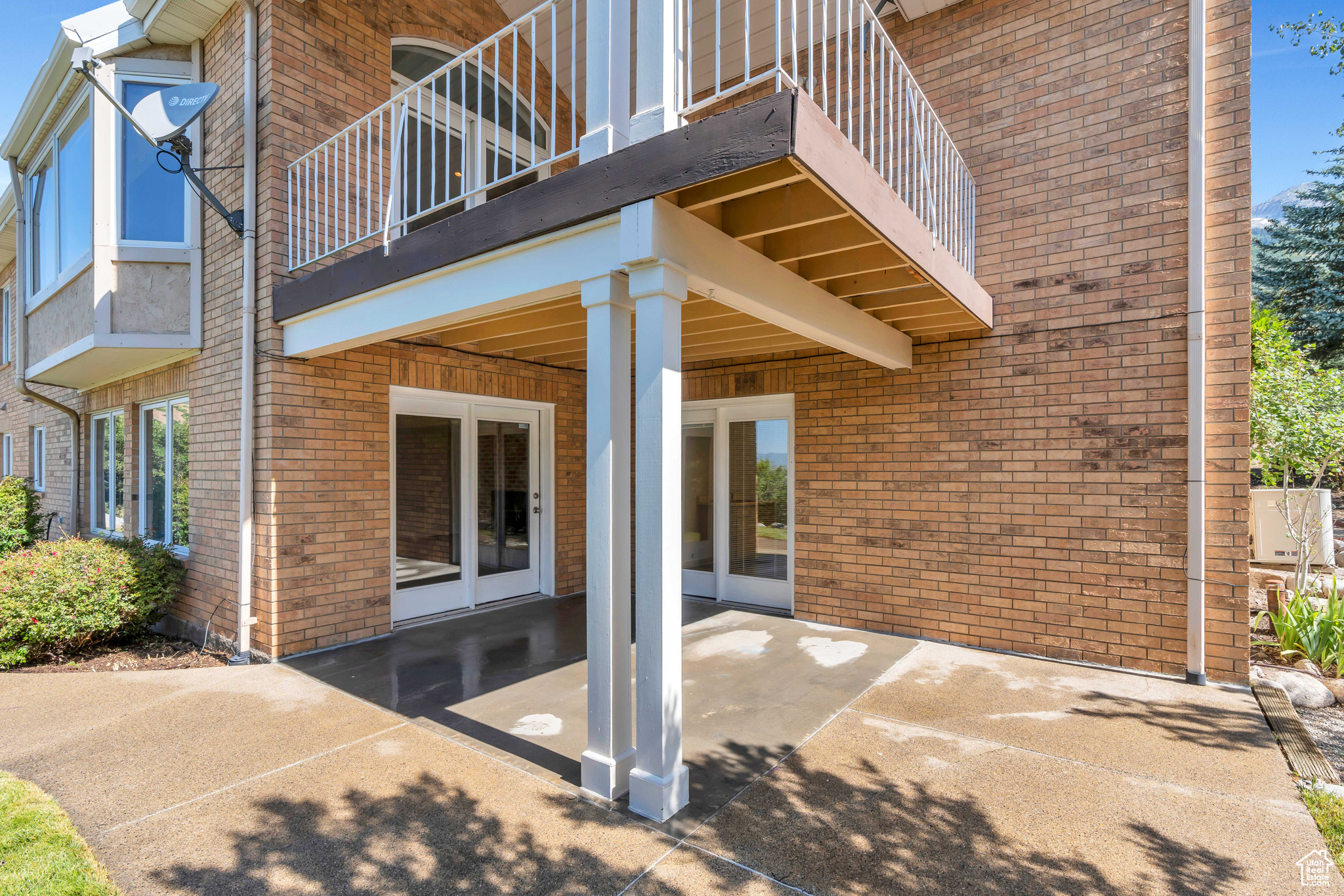 4251 ALPINE COVE DR