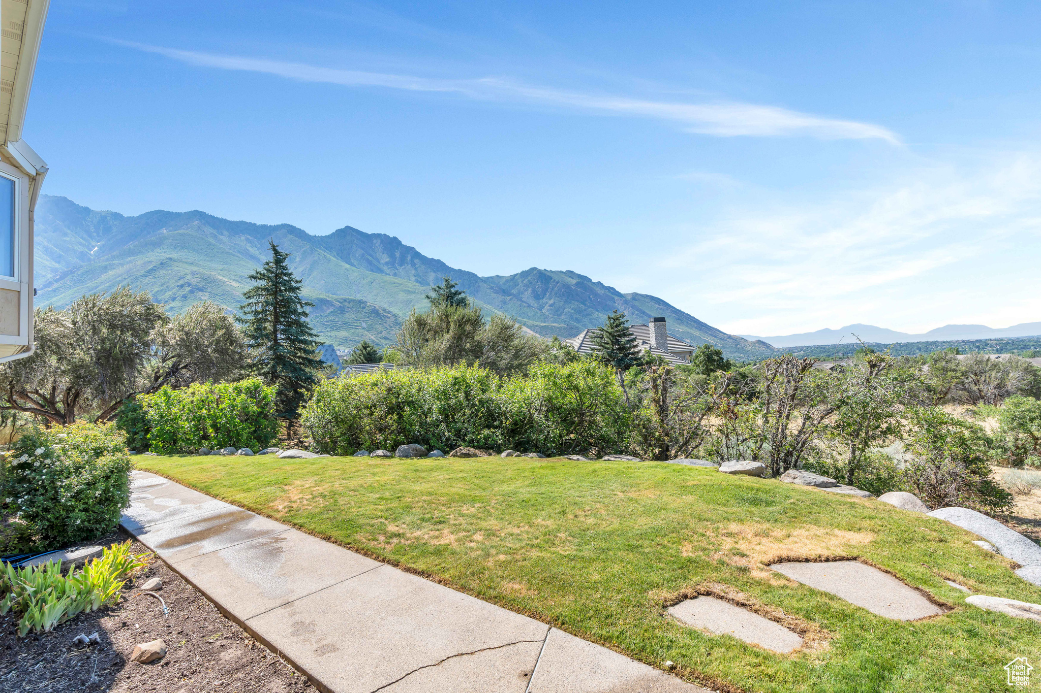 4251 ALPINE COVE DR