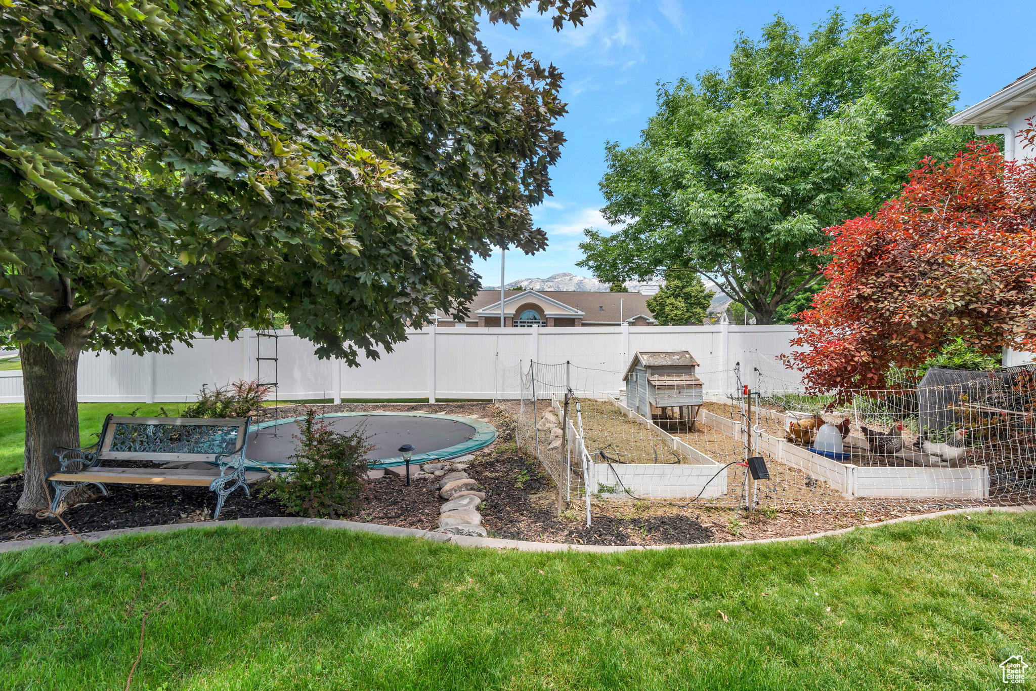 9691 N CHESTERFIELD DR