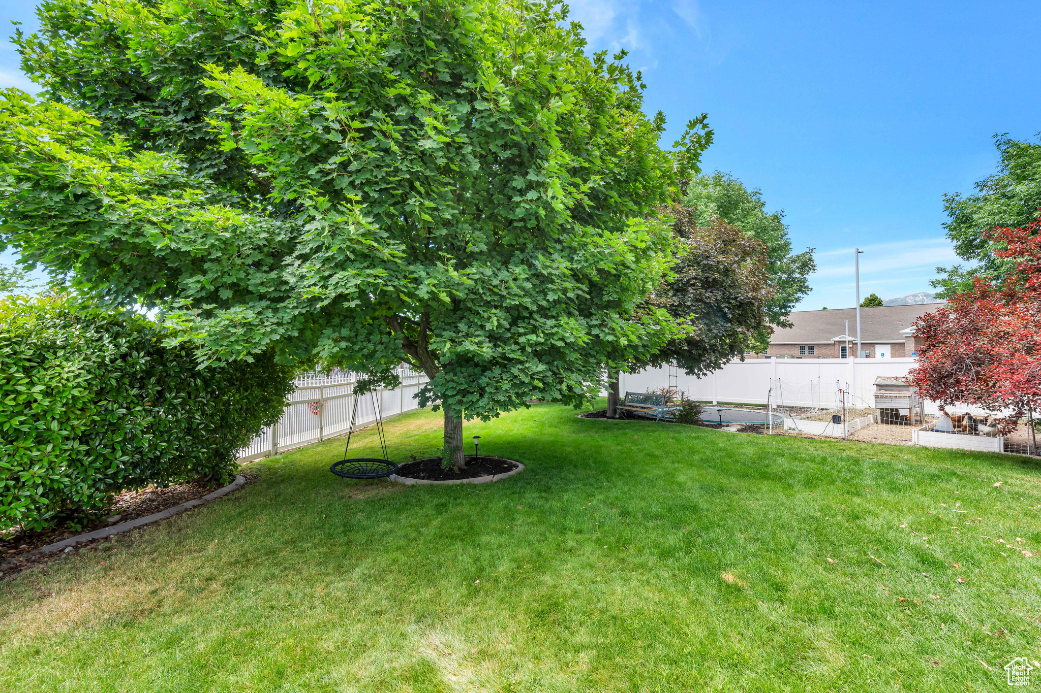 9691 N CHESTERFIELD DR