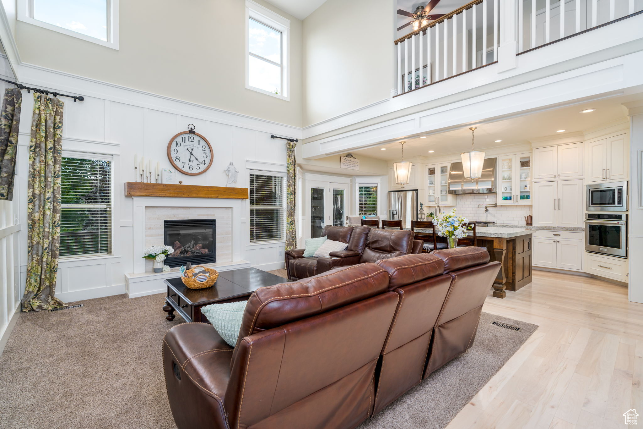 119 S HILLSIDE DRIVE DR