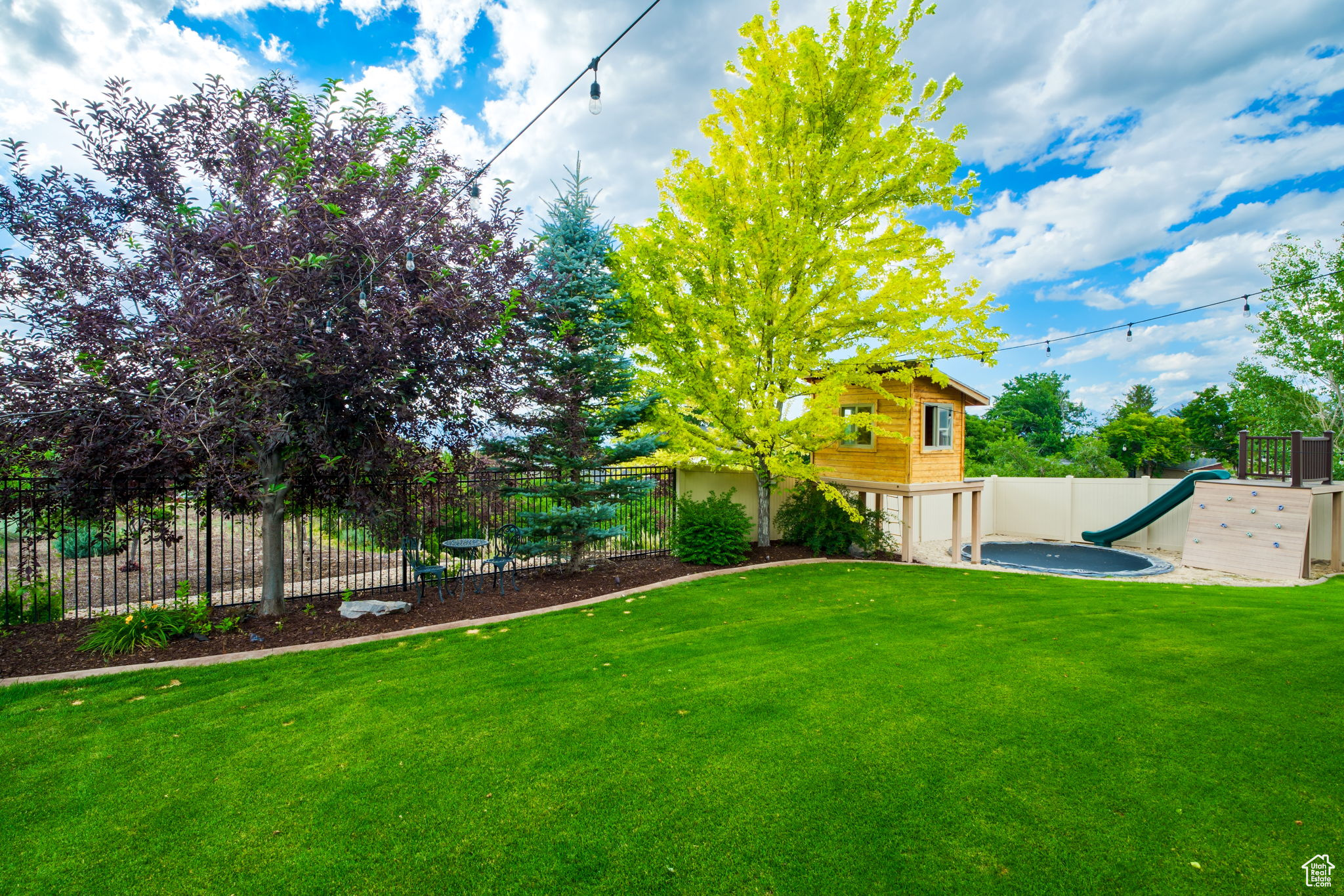 119 S HILLSIDE DRIVE DR